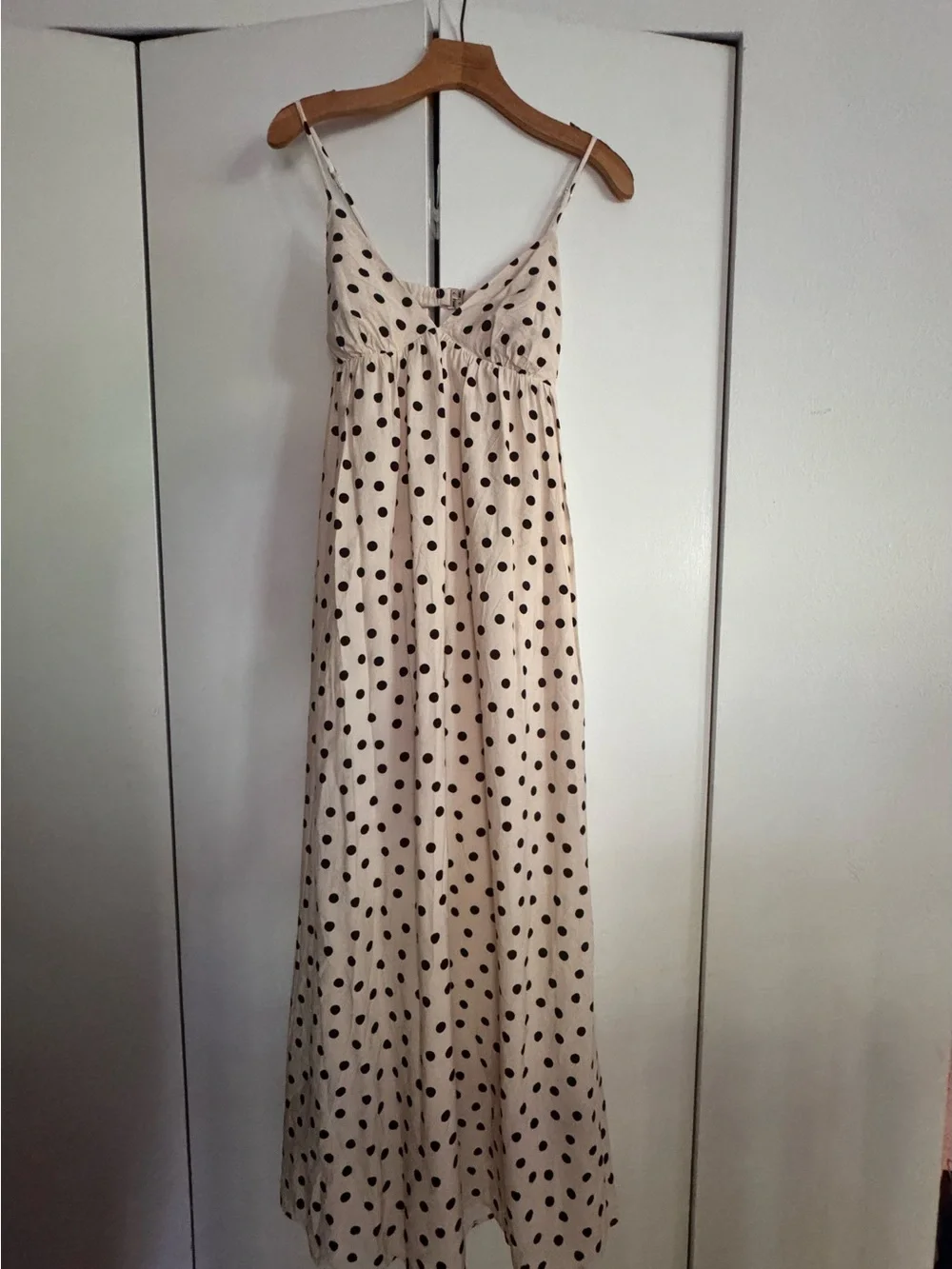 Abercrombie & Fitch lightweight cream